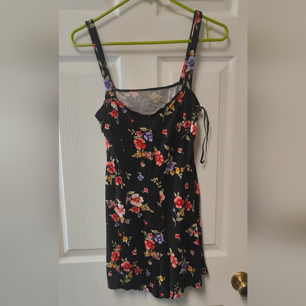 Forever 21 Black Floral Dress